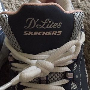 Women’s running sneakers